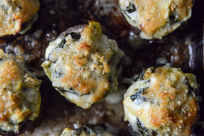Spinach, Bacon + Artichoke Stuffed Portobellos I howsweeteats.com
