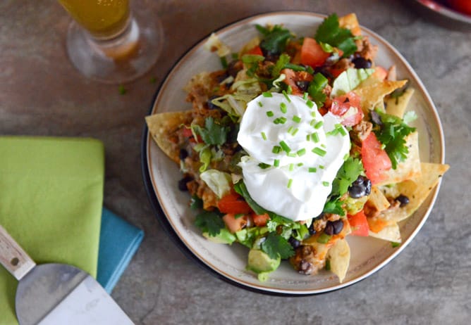 20-Minute Turkey Taco Nachos I howsweeteats.com