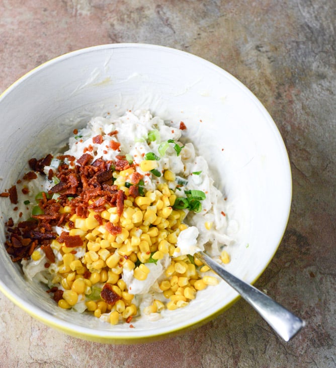 Sweet Corn, Bacon and Scallion Greek Yogurt Chicken Salad I howsweeteats.com