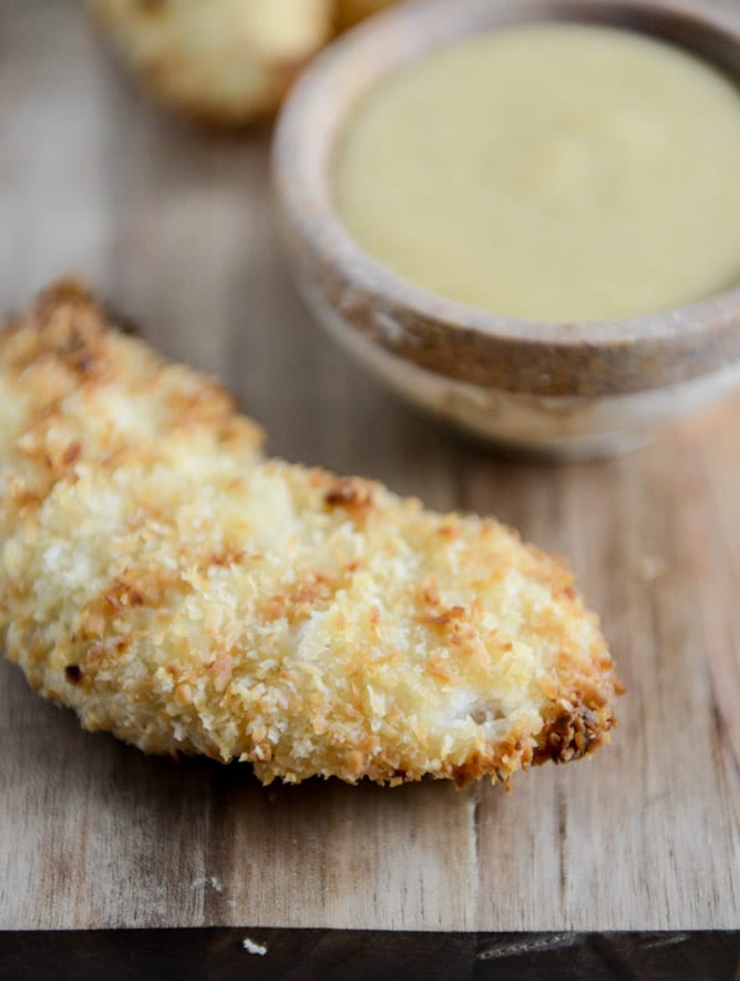 Crunchy Coconut Chicken Fingers with Peach Honey Mustard I howsweeteats.com