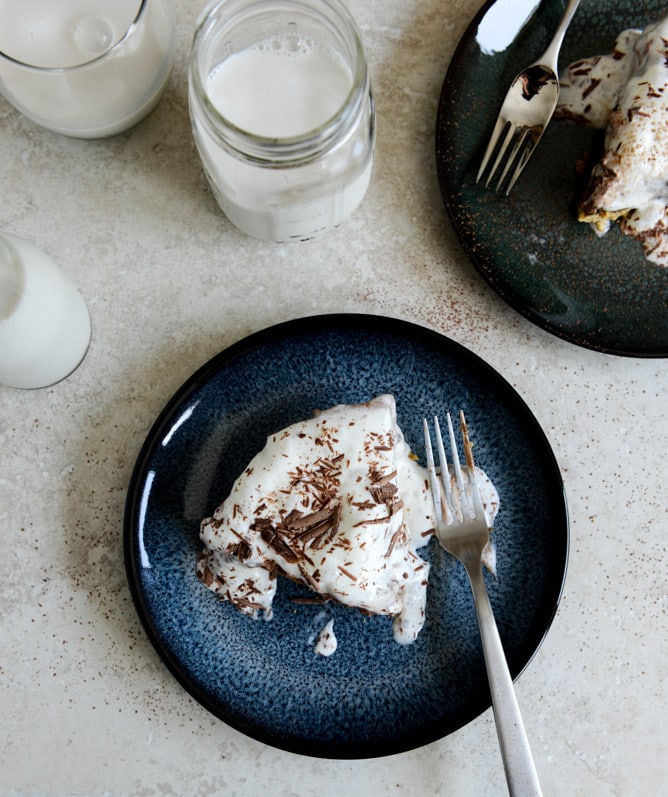 Chocolate Peanut Butter Truffle Pie I howsweeteats.com