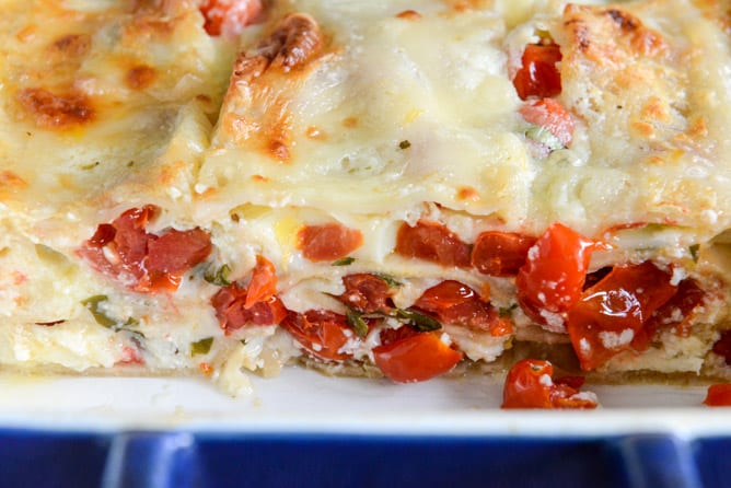 White Pizza Lasagna I howsweeteats.com