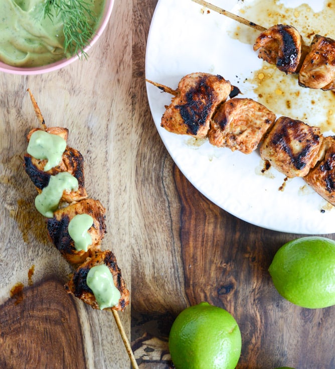 Chipotle Lime Grilled Chicken Skewers with Avocado Ranch I howsweeteats.com