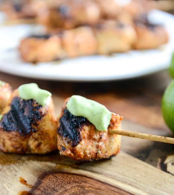 Chipotle Lime Grilled Chicken Skewers with Avocado Ranch I howsweeteats.com