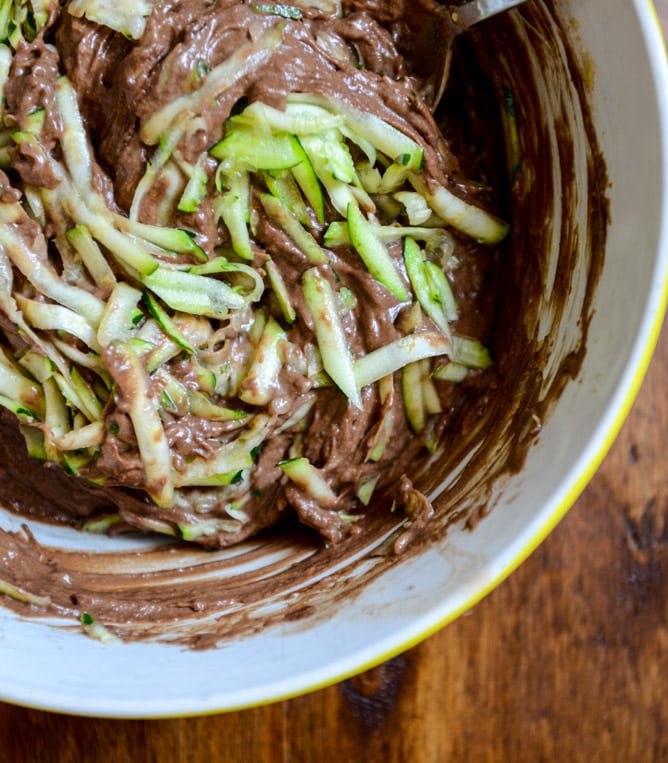 Whole Wheat Chocolate Fudge Zucchini Snack Cake with Candied Pistachios I howsweeteats.com