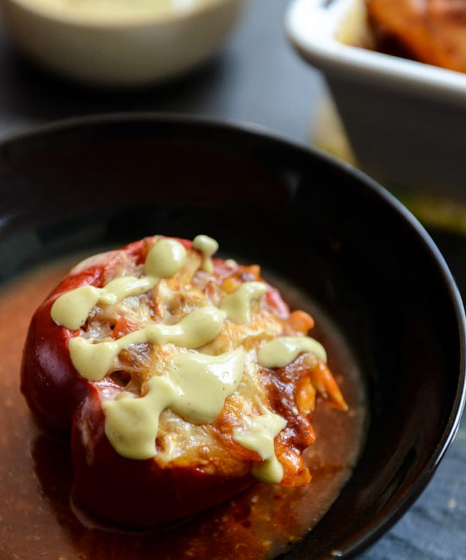 White Bean + Chicken Enchilada Stuffed Peppers I howsweeteats.com