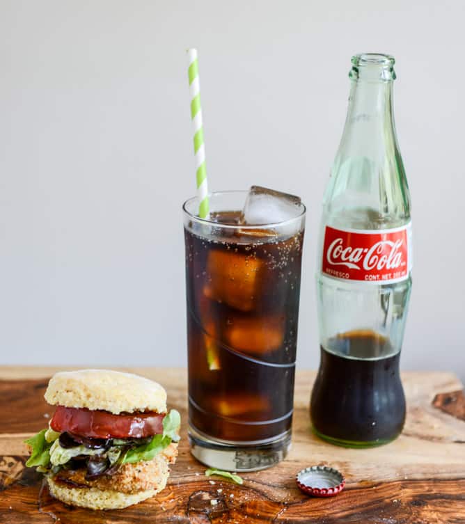 Crispy Buttermilk Baked Chicken + Corn Bread Biscuit Sliders I howsweeteats.com