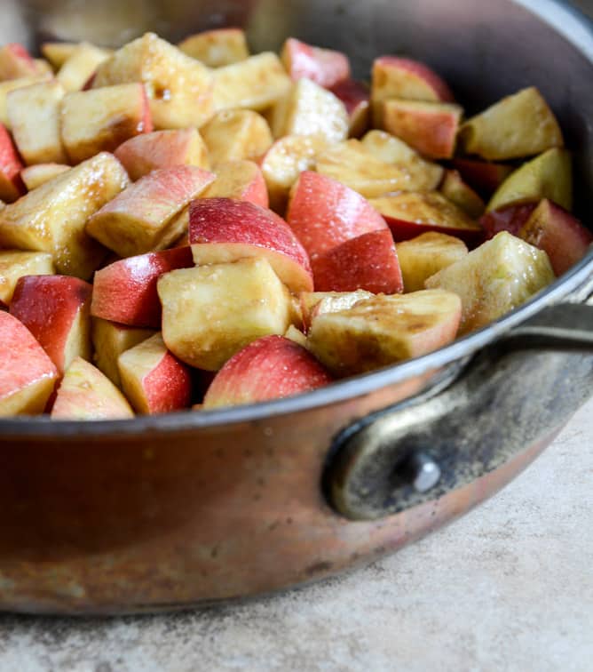 Amaretto Apple Crisp I howsweeteats.com