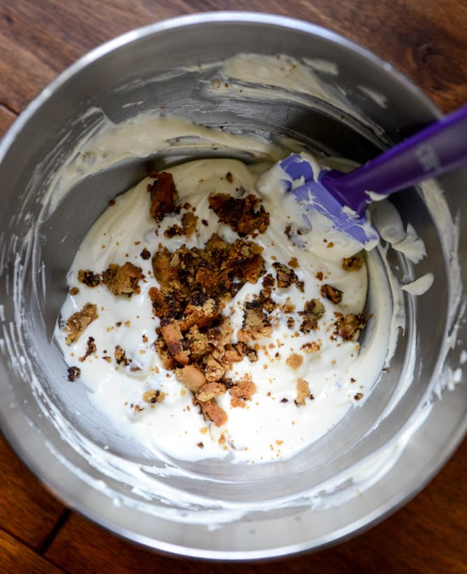 Easy Chocolate Chip Cookie Cheesecake Parfaits I howsweeteats.com