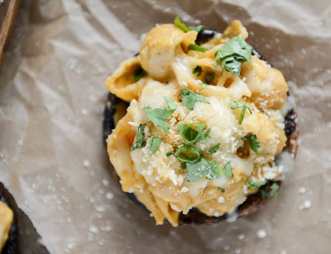  Mac + Cheese Stuffed Brown Sugar Balsamic Portobellos I howsweetetas.com