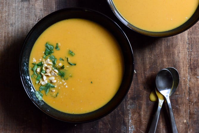 Thai Butternut Squash Soup I howsweeteats.com