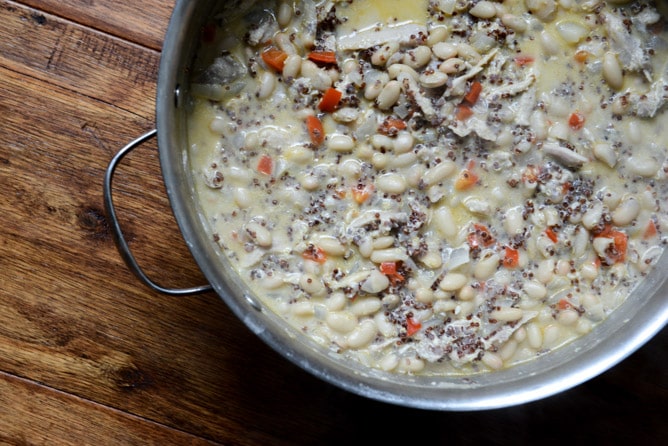 White Chicken Quinoa Chili I howsweeteats.com