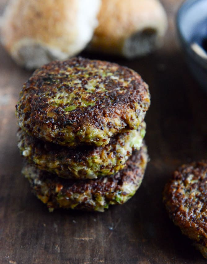 Crispy Autumn Veg Burgers with Apple Cider Slaw I howsweeteats.com