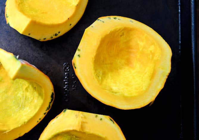 How To Make Homemade Pumpkin Puree I howsweeteats.com