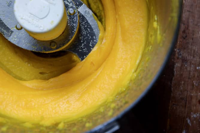 How To Make Homemade Pumpkin Puree I howsweeteats.com