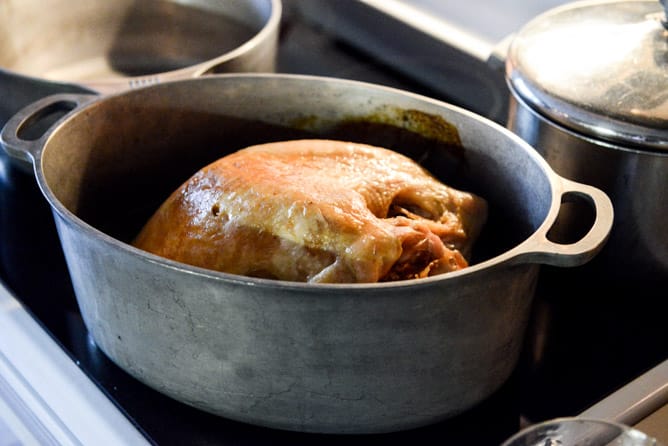 How To Make Gravy - Step by Step I howsweeteats.com