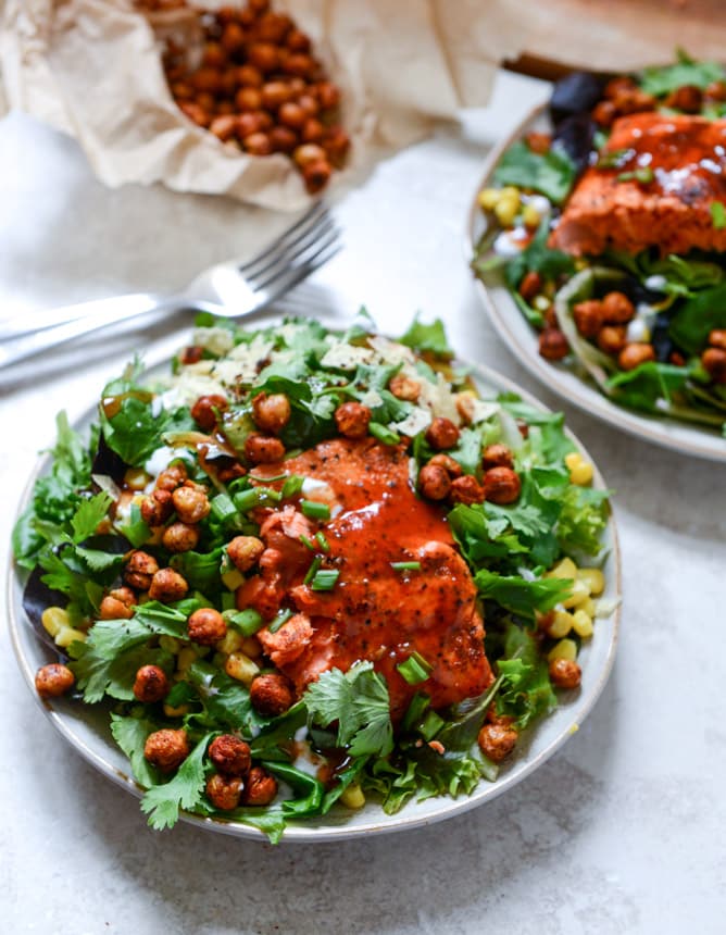 BBQ Salmon and Crispy Chickpea Salads with Greek Yogurt Ranch Drizzle I howsweeteats.com