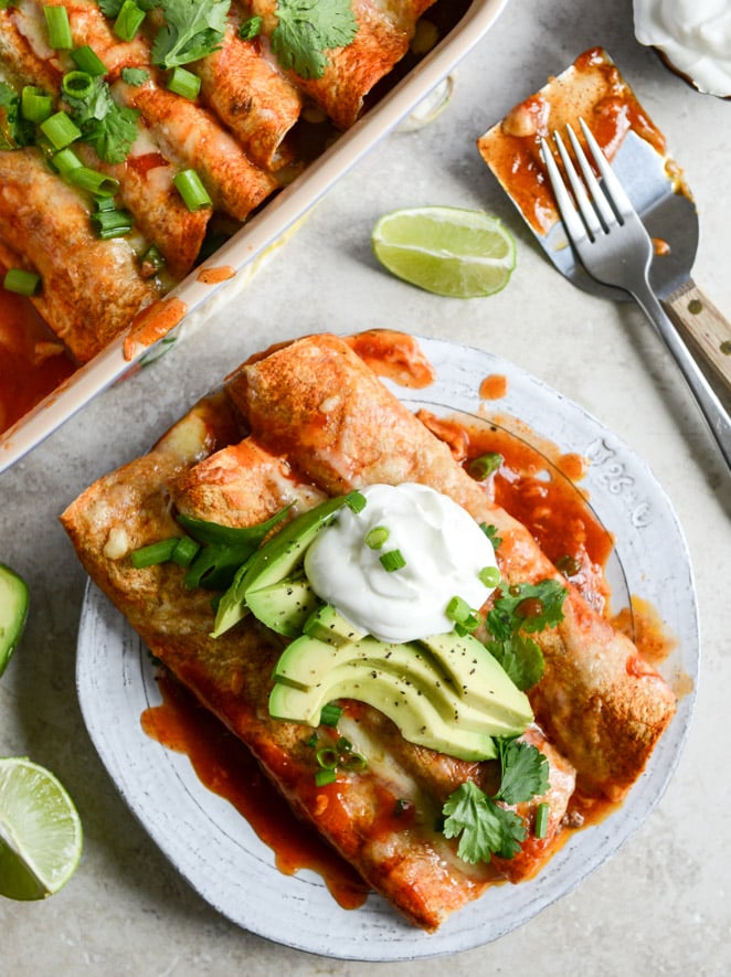  Lightened Up Beef Enchiladas with 10 Minute Enchilada Sauce I howsweeteats.com
