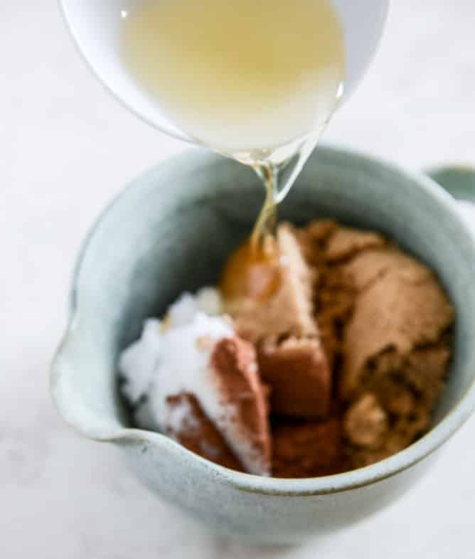 homemade chocolate coconut sugar scrub I howsweeteats.com