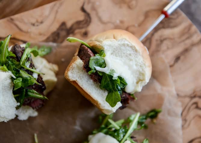 seared filet fondue sliders I howsweeteats.com