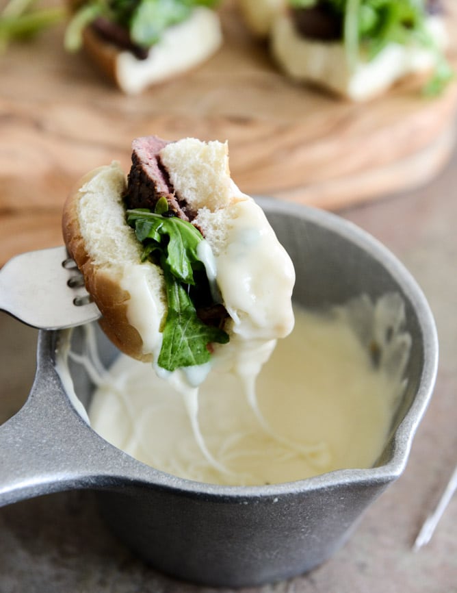 seared filet fondue sliders I howsweeteats.com