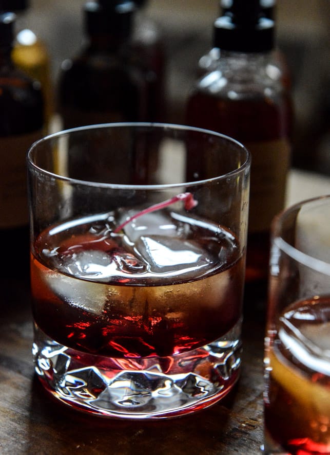 Homemade Cocktail Bitters: Cherry Vanilla, Chocolate, Grapefruit & Strawberry Ginger I howsweeteats.com