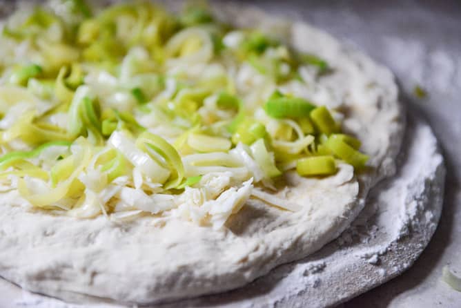Pulled Pork Pizza with Maple Leeks, Roasted Garlic and Aged Cheddar I howsweeteats.com
