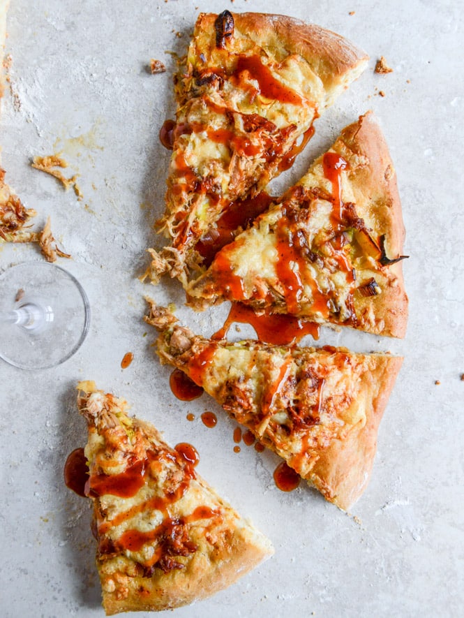 Pulled Pork Pizza with Maple Leeks, Roasted Garlic and Aged Cheddar I howsweeteats.com