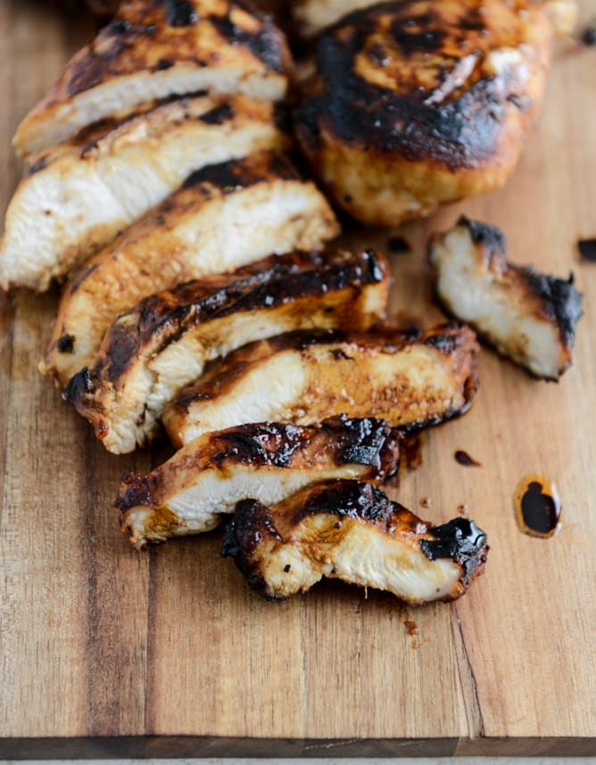 Honey Chipotle Chicken Bowls with Lime Quinoa I howsweeteats.com