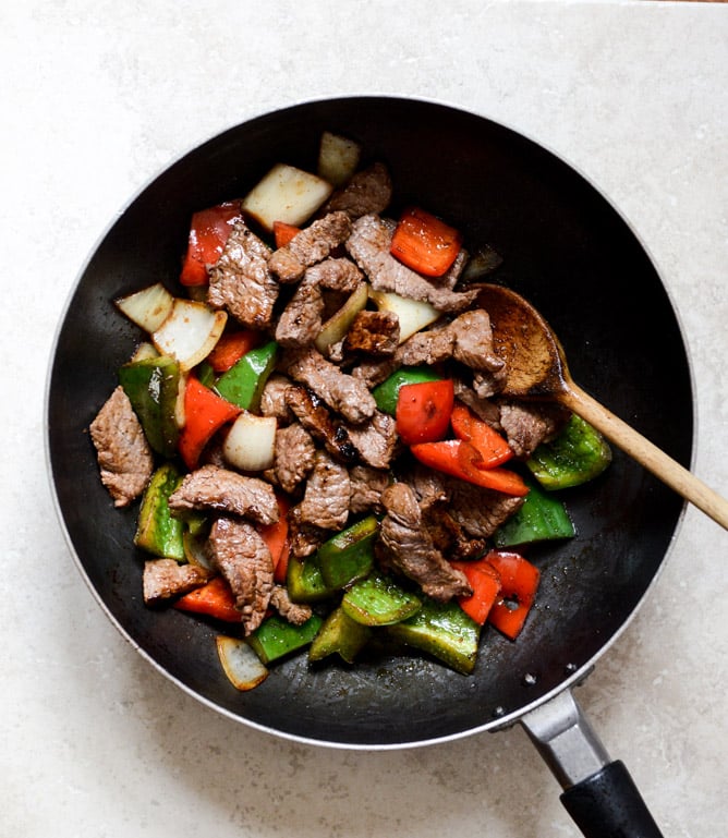Chili Garlic Beef Stir Fry with Coconut Rice I howsweeteats.com