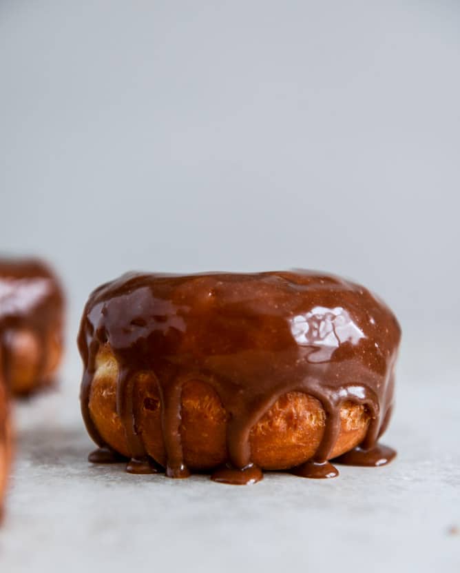 Crunchy Kettle Chip Chocolate Frosted Raised Donuts I howsweeteats.com