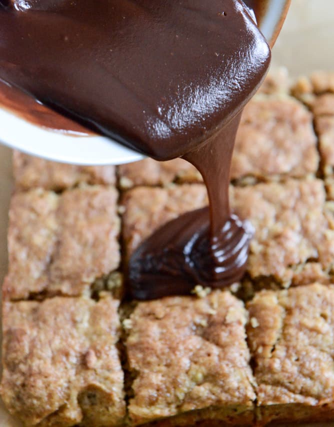 Banana Blondies with Chocolate Peanut Butter Ganache I howsweeteats.com