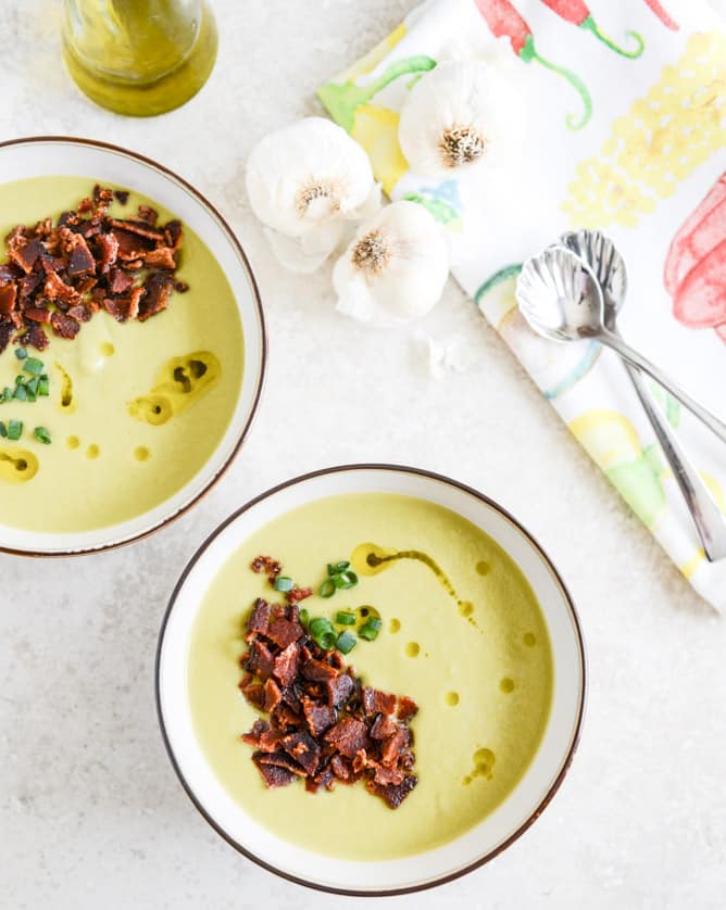 caramelized leek soup with maple glazed bacon I howsweeteats.com
