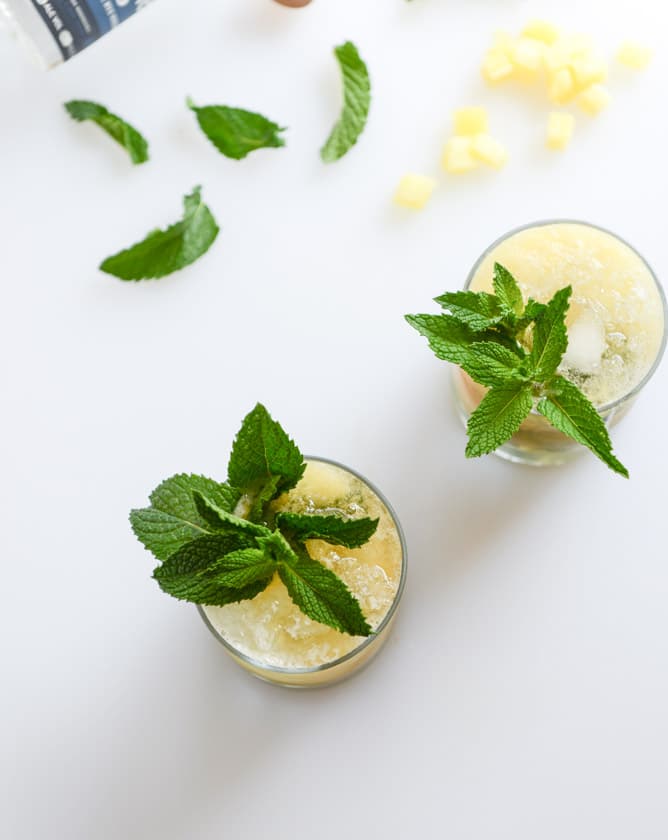 pineapple mint juleps I howsweeteats.com