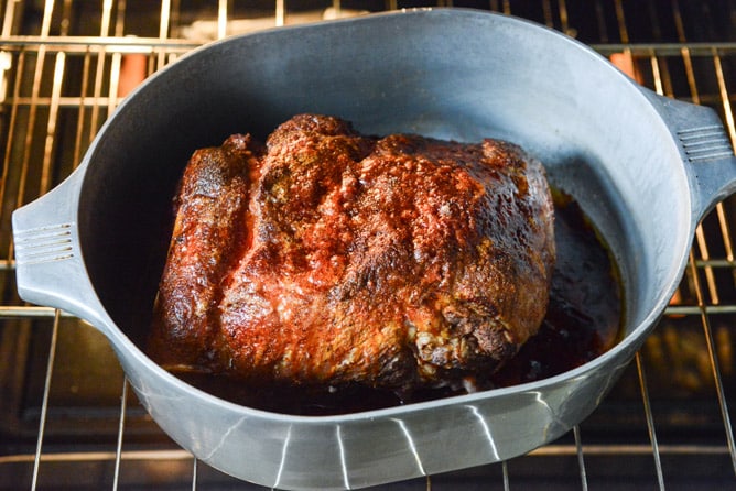 saucy pulled pork sandwiches I howsweeteats.com