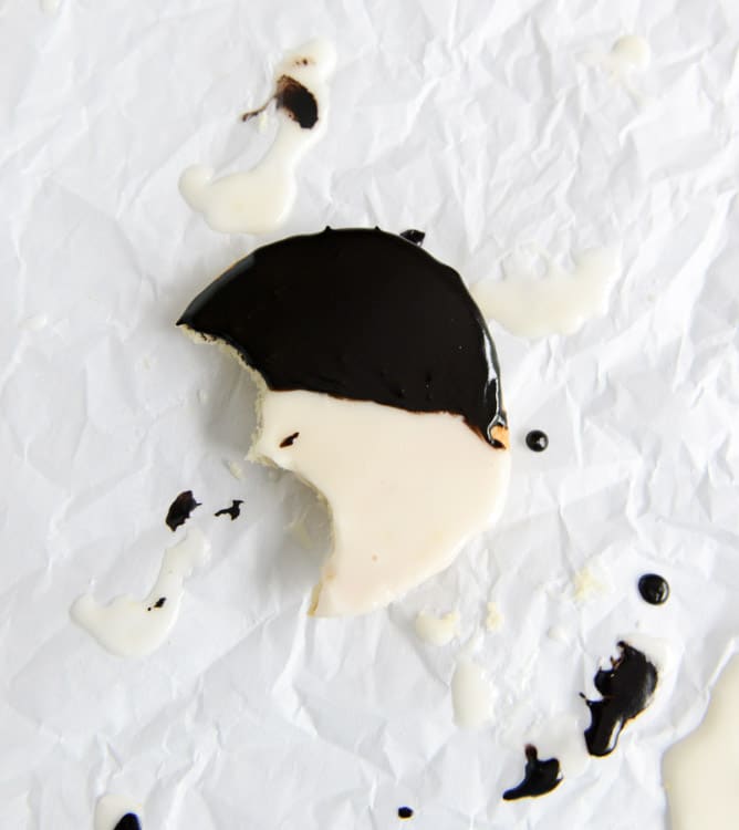 black and white cookie ice cream sandwiches I howsweeteats.com
