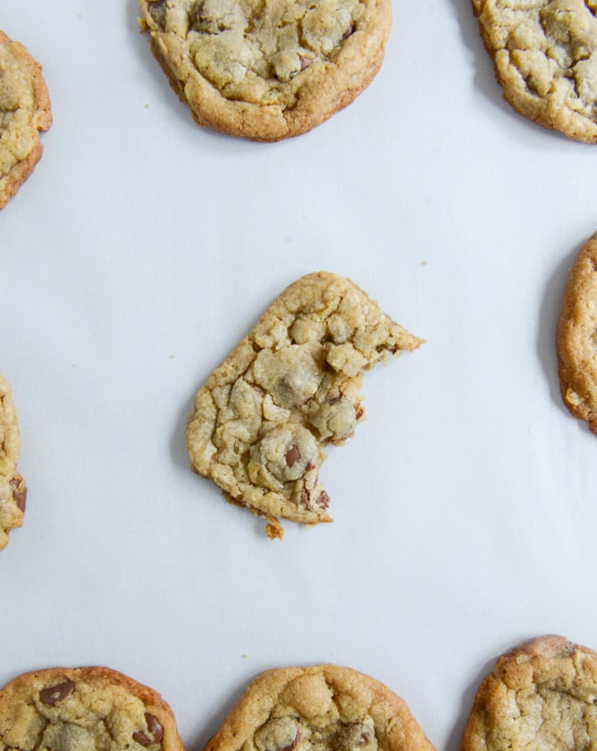 chewy potato chip chocolate chip cookies I howsweeteats.com