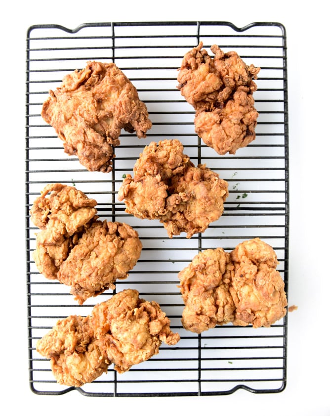 chili garlic kale salad... with fried chicken I howsweeteats.com