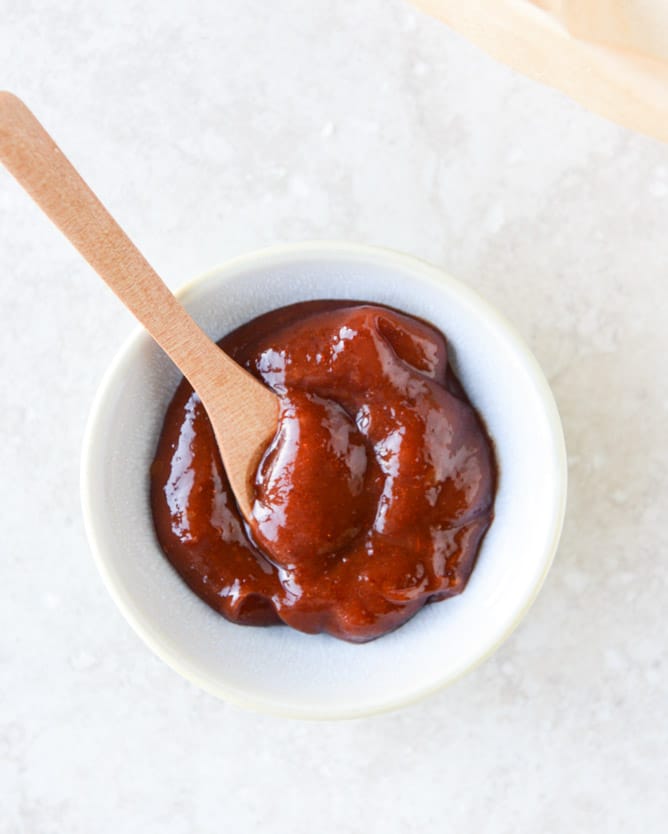 butternut black bean burgers with chipotle ketchup I howsweeteats.com