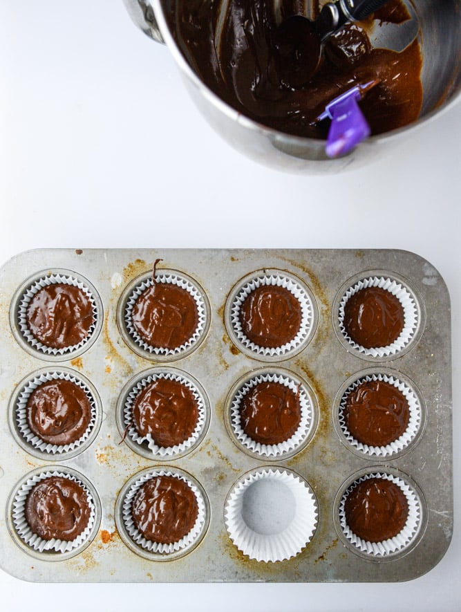 chocolate coconut cream cupcakes I howsweeteats.com