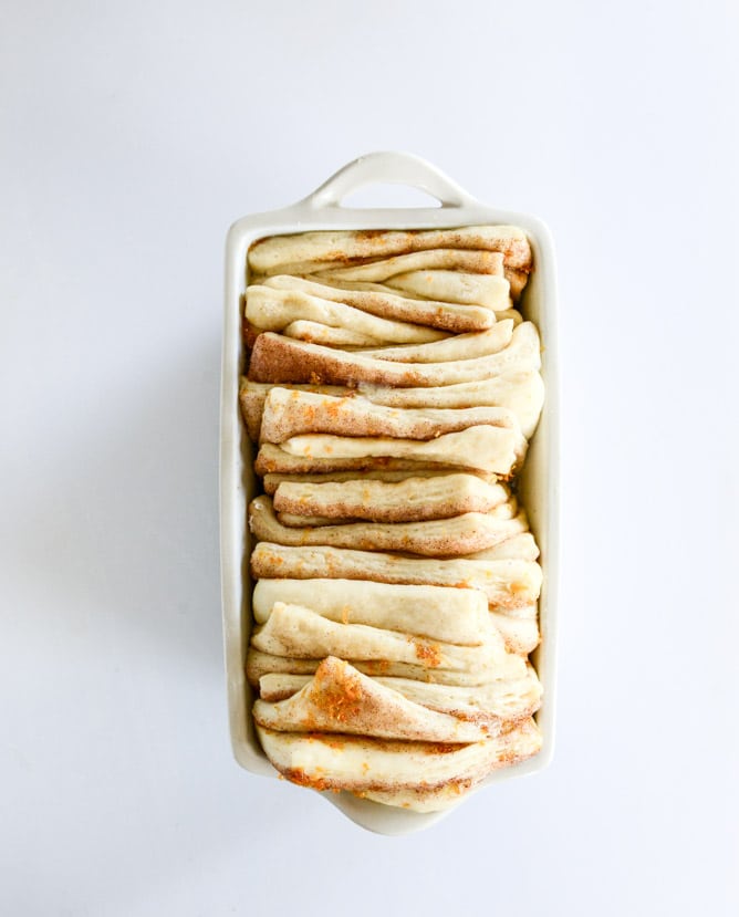 sweet orange cinnamon pull apart bread I howsweeteats.com