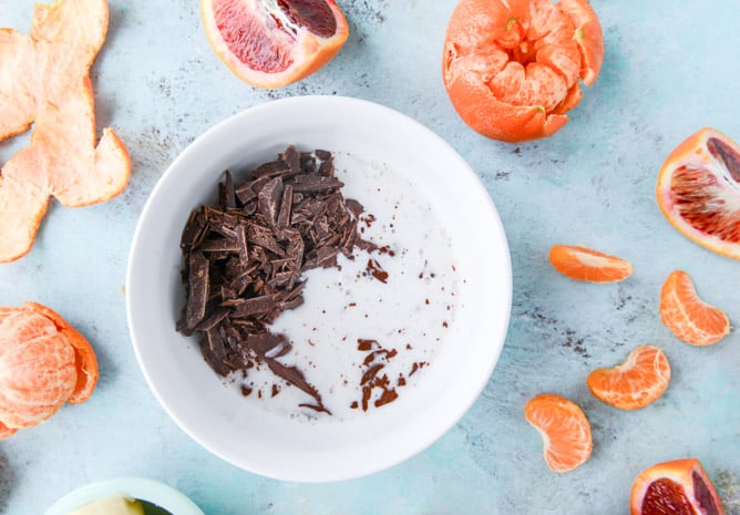 chocolate covered clementine smoothie I howsweeteats.com