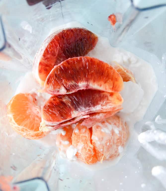 chocolate covered clementine smoothie I howsweeteats.com