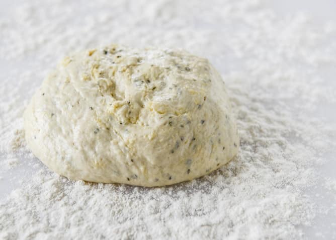 pepperoni pizza pull apart breads I howsweeteats.com