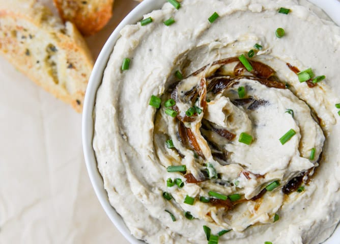 homemade french onion dip I howsweeteats.com