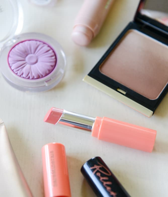 april beauty favorites I howsweeteats.com