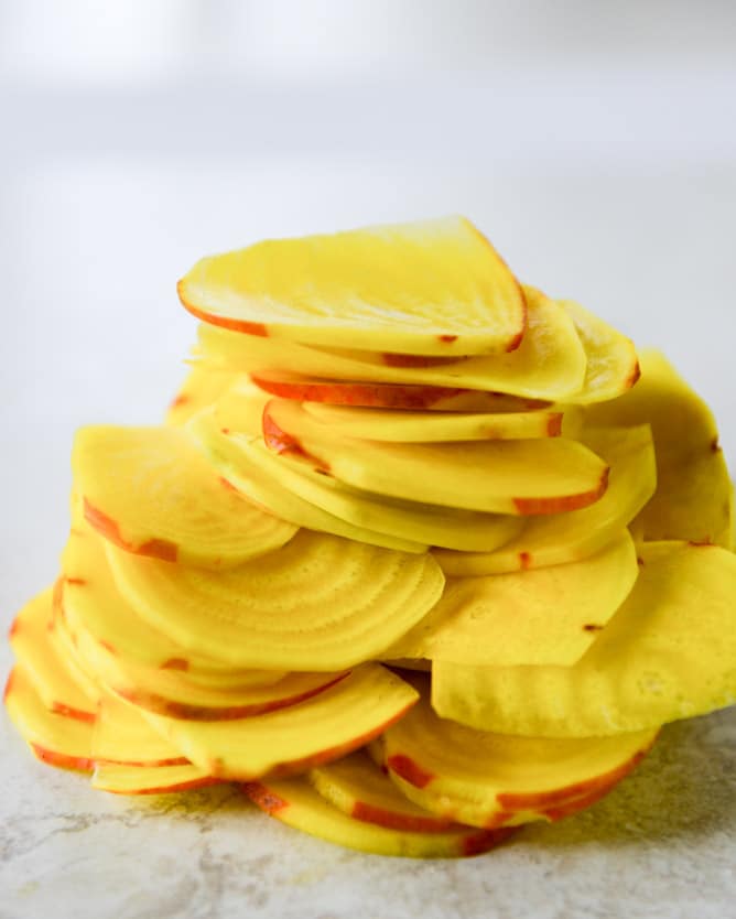 golden beet chips with spicy goat cheese dip I howsweeteats.com