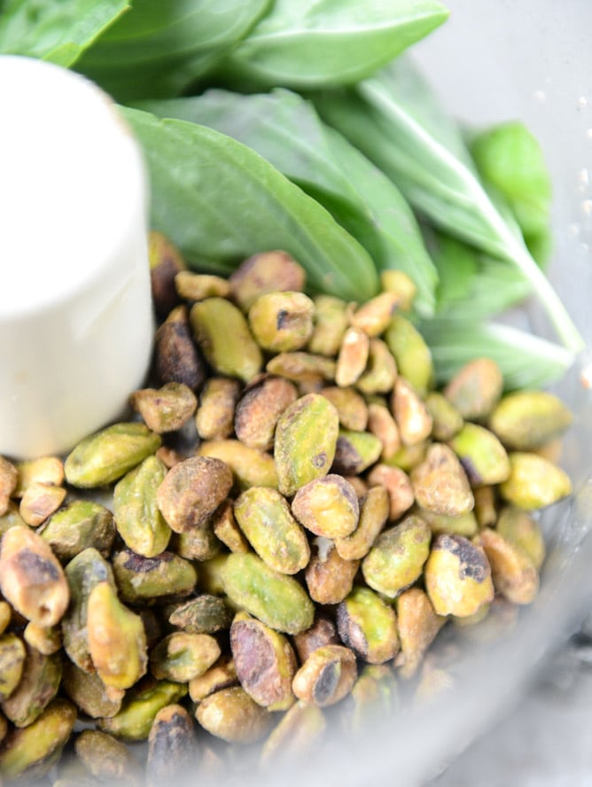 strawberry caprese with pistachio pesto I howsweeteats.com