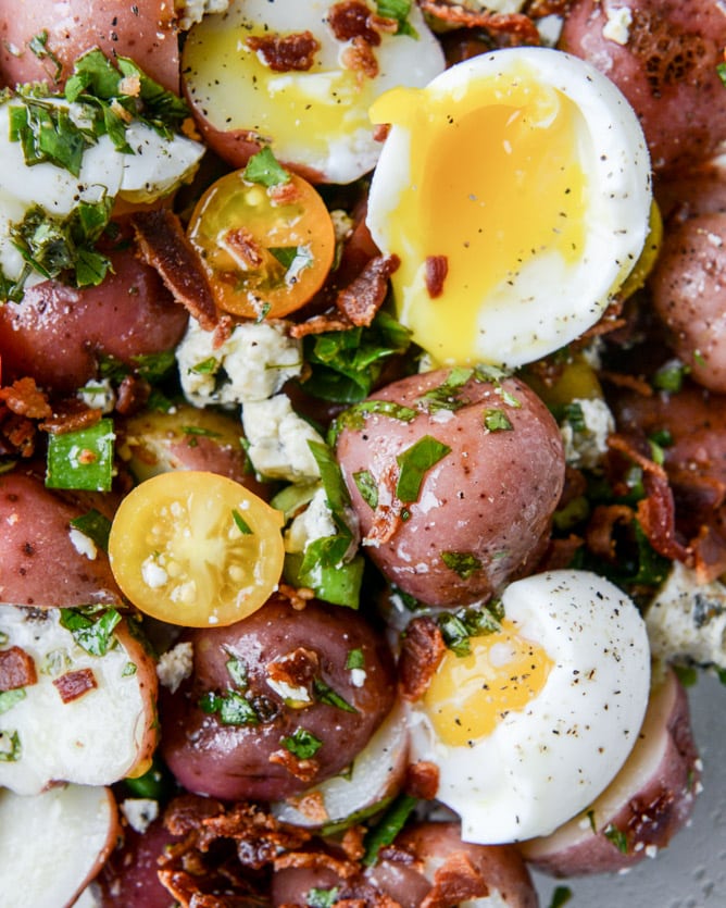 bacon blue potato salad with soft boiled eggs I howsweeteats.com