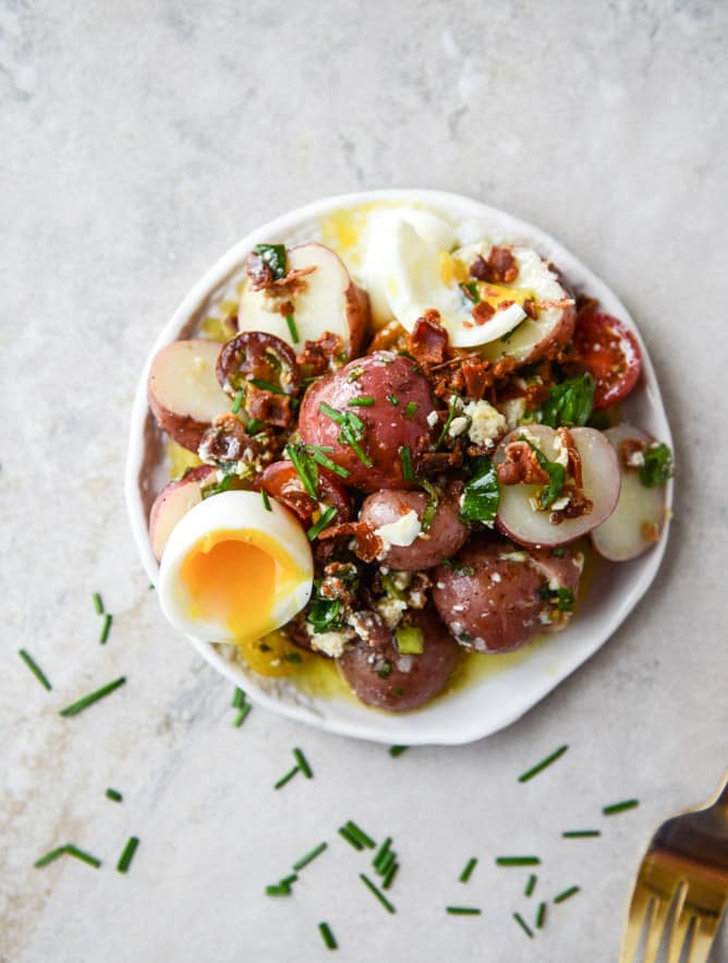bacon blue potato salad with soft boiled eggs I howsweeteats.com